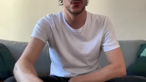 MaxXxurbate online show from April 20, 11:46 am