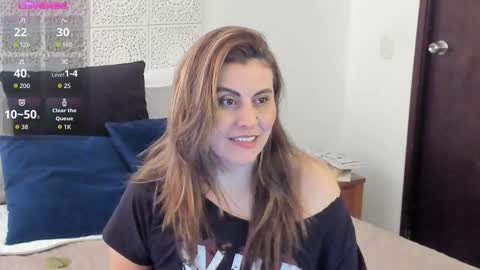 Snapshot of maxzy_star chatting on December 17, 9:43 pm Victoria online show from December 17, 9:43 pm