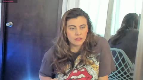 Victoria online show from April 12, 3:39 pm