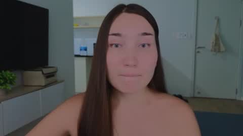 Dani and May online show from June 30, 7:42 am