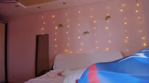 May Flower online show from March 22, 11:02 am