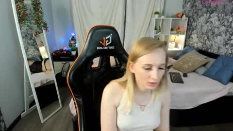 Leila online show from January 17, 11:37 am