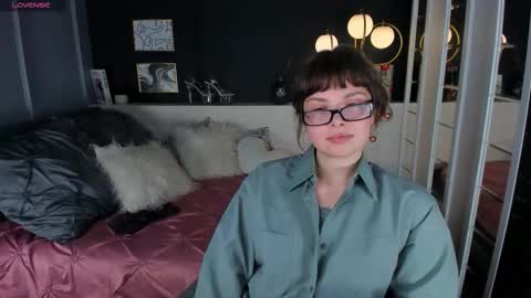 Snapshot of maya___muse chatting on February 26, 2:27 pm Maya online show from February 26, 2:27 pm