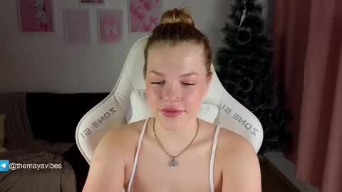 Maya online show from January 8, 3:31 am