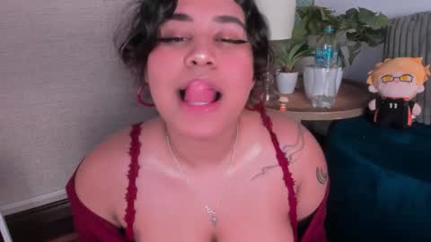 maya_house online show from January 15, 4:50 am