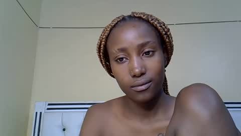 Snapshot of maya_melody chatting on February 12, 2:56 pm maya_melody online show from February 12, 2:56 pm