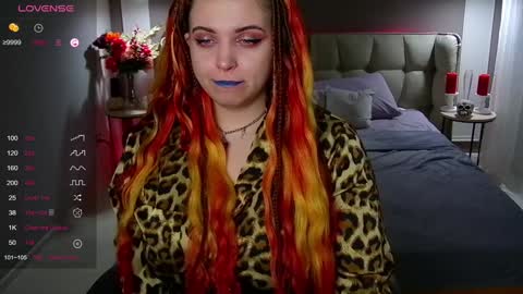 Maya Mils online show from January 29, 1:27 am