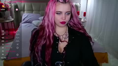 Maya Mils online show from February 16, 4:09 am