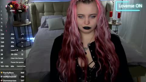 Maya Mils online show from February 26, 7:42 am