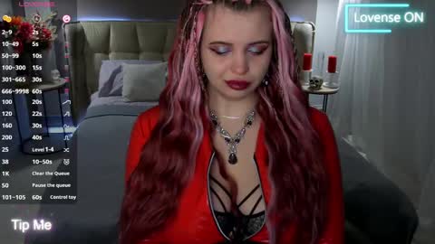 Maya Mils online show from March 8, 1:17 am