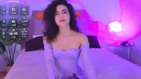 Maya online show from October 26, 2:45 pm