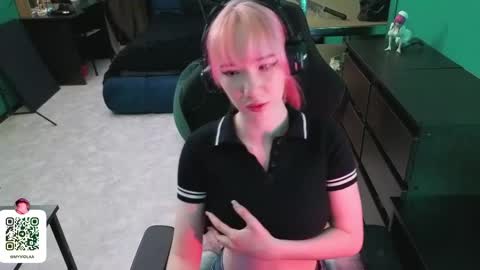 Maya Viola online show from April 15, 5:36 am