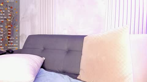 Snapshot of mayacardenas chatting on December 27, 12:56 pm Maya online show from December 27, 12:56 pm