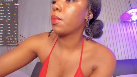 Snapshot of mayacardenas chatting on December 27, 3:59 pm Maya online show from December 27, 3:59 pm