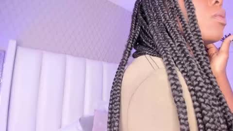 Snapshot of mayacardenas chatting on March 1, 4:15 am Maya online show from March 1, 4:15 am