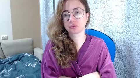 Snapshot of mayacateyes chatting on September 29, 3:22 am Maya online show from September 29, 3:22 am