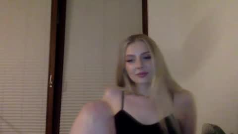 mayaflirt online show from May 5, 8:28 pm