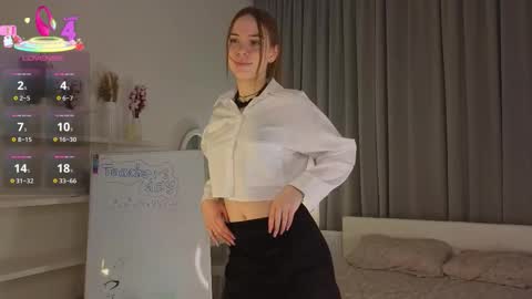Snapshot of mayagreet chatting on October 5, 8:40 pm My name is Kara online show from October 5, 8:40 pm