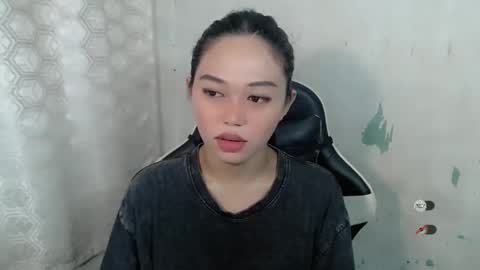 mayasally_ online show from April 5, 9:28 am