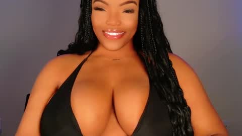 MayBabi online show from October 31, 10:11 pm