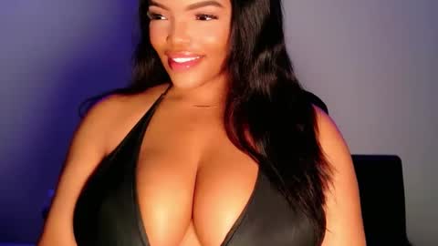 MayBabi online show from February 9, 12:20 pm