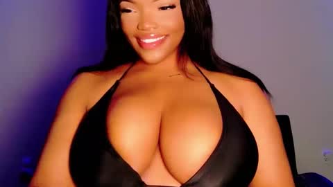 MayBabi online show from March 27, 7:13 pm