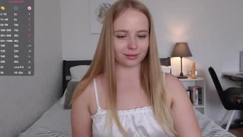 maybebabyx online show from July 15, 5:45 am