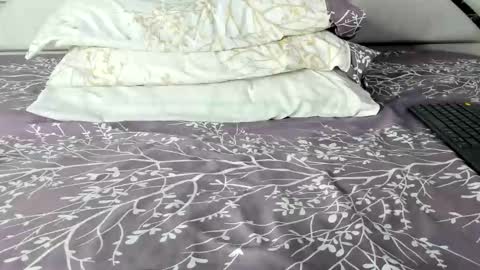 Maybelline69 online show from March 1, 8:55 pm