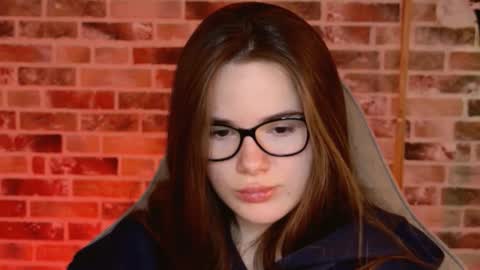 Snapshot of maybloom_ chatting on February 12, 6:30 am maybloom_ online show from February 12, 6:30 am