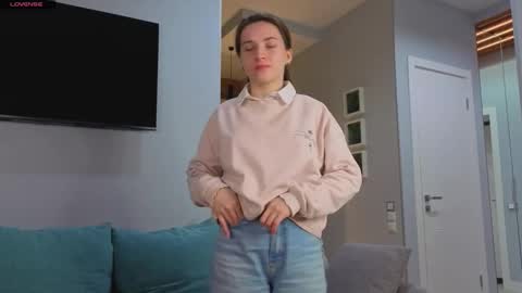 My name Casey  online show from October 25, 4:09 am