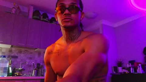 MAYKOL BROWN online show from April 15, 7:43 pm