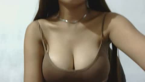 Snapshot of mayra_4u chatting on September 15, 6:02 am mayra online show from September 15, 6:02 am