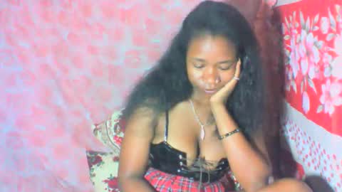 mayrah online show from December 22, 7:38 am