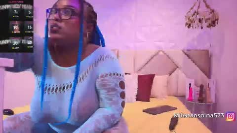 May online show from November 25, 3:17 am