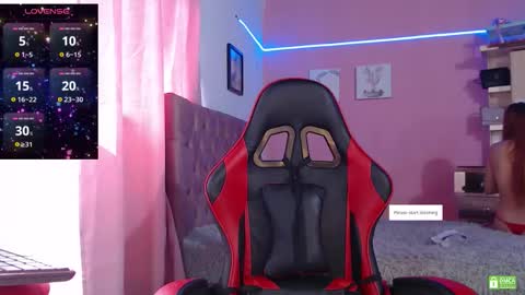 Snapshot of mayte_girls__ chatting on October 4, 2:04 pm mayte online show from October 4, 2:04 pm
