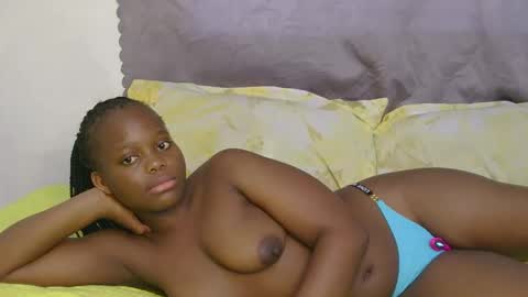 mazel_quincy online show from September 24, 8:06 am