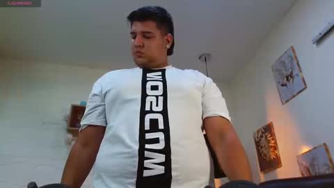 Snapshot of mazenrois chatting on January 7, 8:50 am mazen online show from January 7, 8:50 am