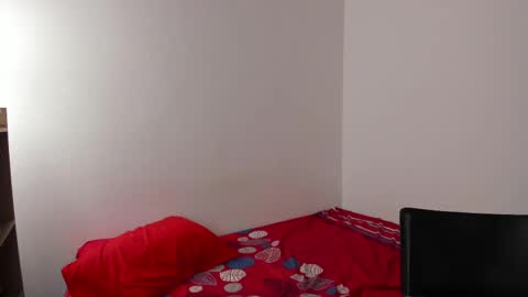 mazikeen_18 online show from May 22, 1:39 pm