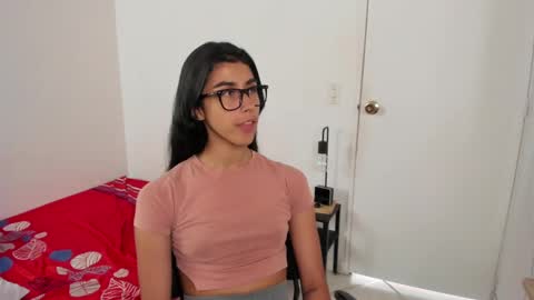 mazikeen_18 online show from June 2, 1:35 pm