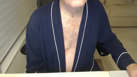 Snapshot of mbeastie chatting on January 7, 3:42 am Beastie online show from January 7, 3:42 am