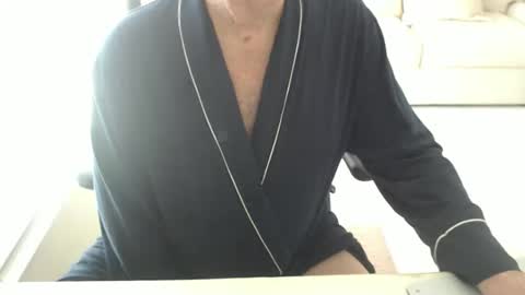 Snapshot of mbeastie chatting on January 7, 4:42 pm Beastie online show from January 7, 4:42 pm