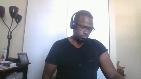 Mark online show from February 3, 6:46 pm