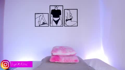 Ellie online show from February 10, 10:25 pm