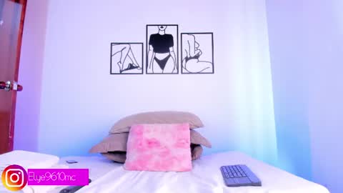 Ellie online show from June 11, 9:13 pm