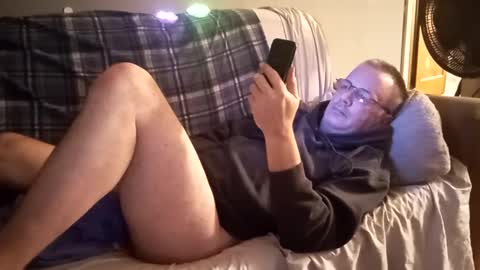 mcfly1973 online show from January 31, 8:43 am