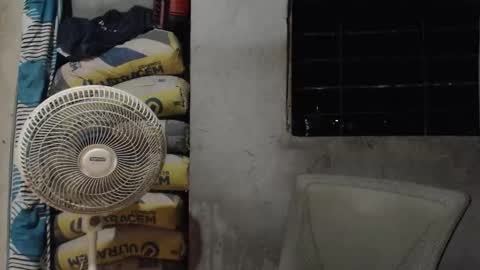 Mcgregor online show from October 18, 2:25 am