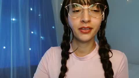 Snapshot of mckayla_honey11 chatting on March 1, 3:47 pm Mckayla online show from March 1, 3:47 pm