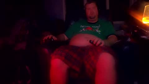 Snapshot of mckhero chatting on December 15, 4:18 am Sean online show from December 15, 4:18 am