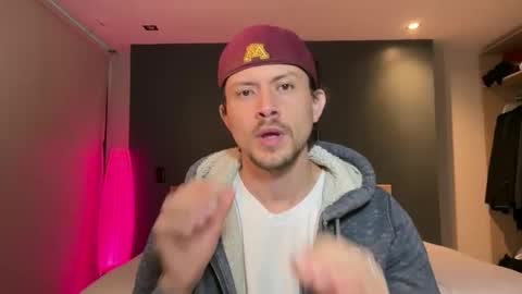 Snapshot of mcklister69 chatting on February 13, 1:40 pm mcklister online show from February 13, 1:40 pm