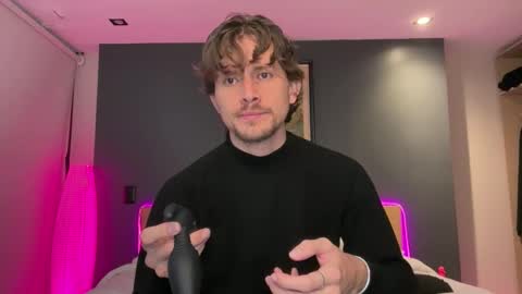 Snapshot of mcklister69 chatting on February 15, 12:03 pm mcklister online show from February 15, 12:03 pm